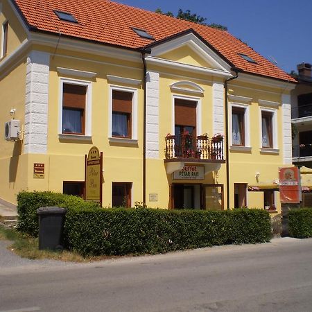 Apartments Petar Pan Krapinske Toplice Quarto foto