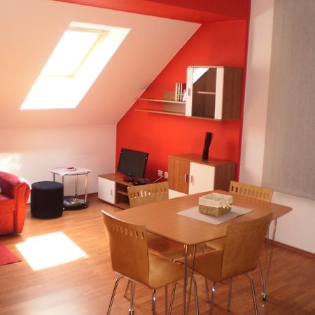 Apartments Petar Pan Krapinske Toplice Quarto foto